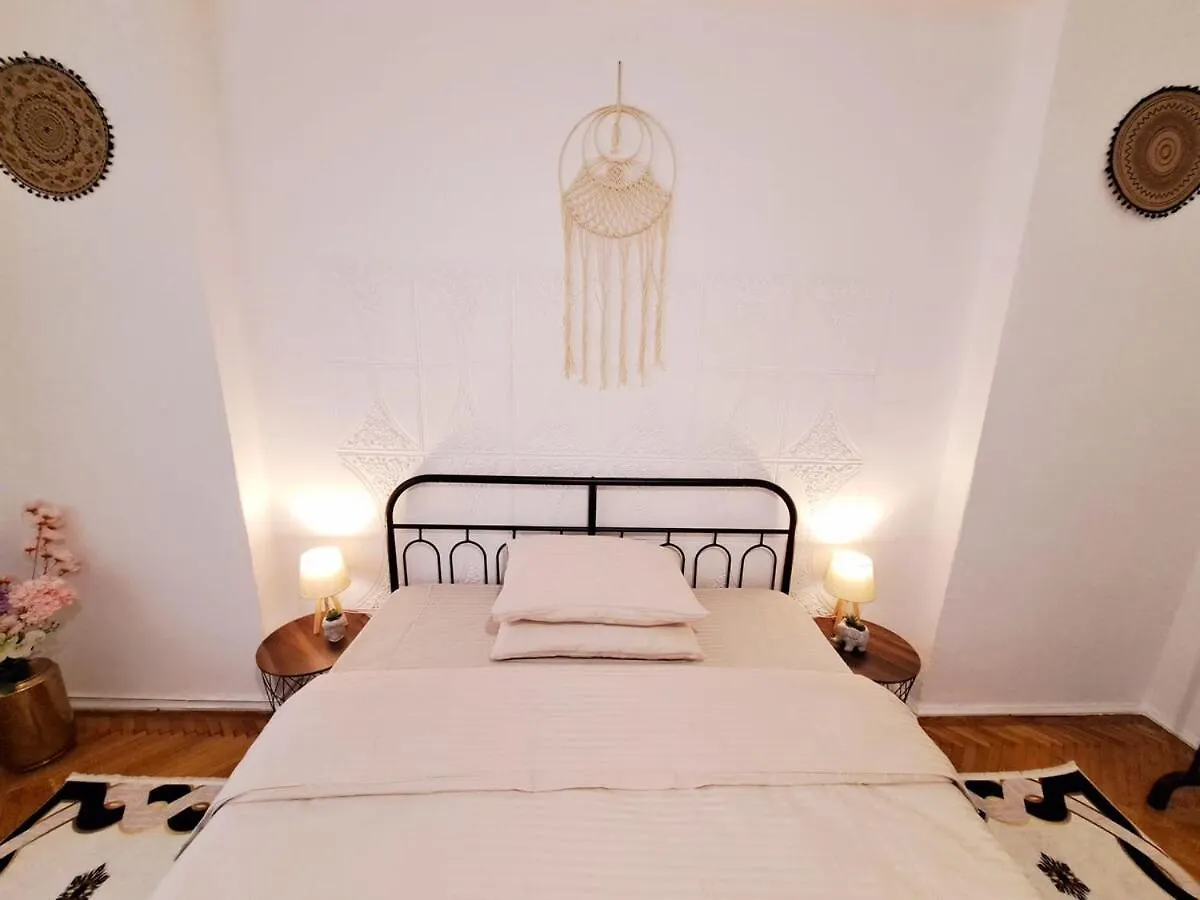 Apartment Elegant Central Flat 2Br Bucharest Romania