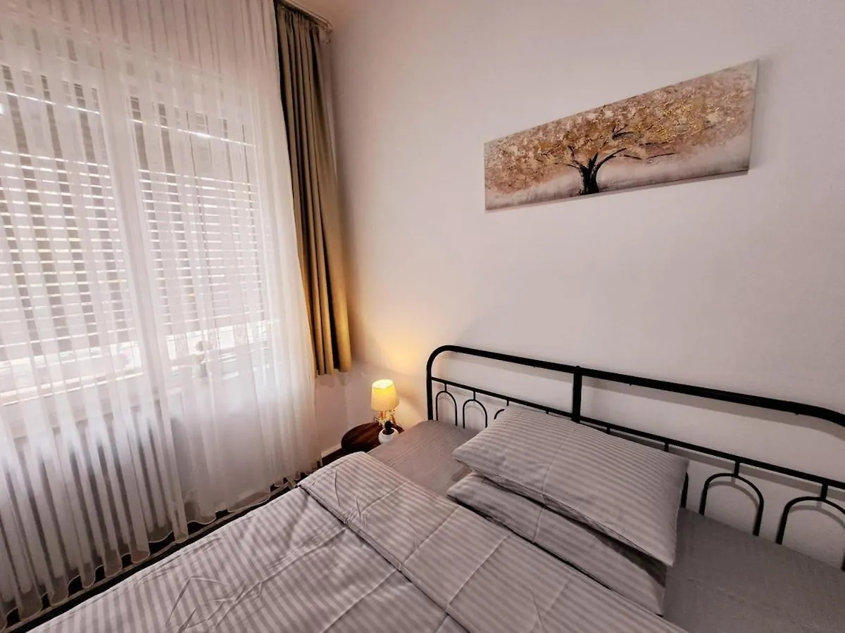Apartment Elegant Central Flat 2Br Bucharest