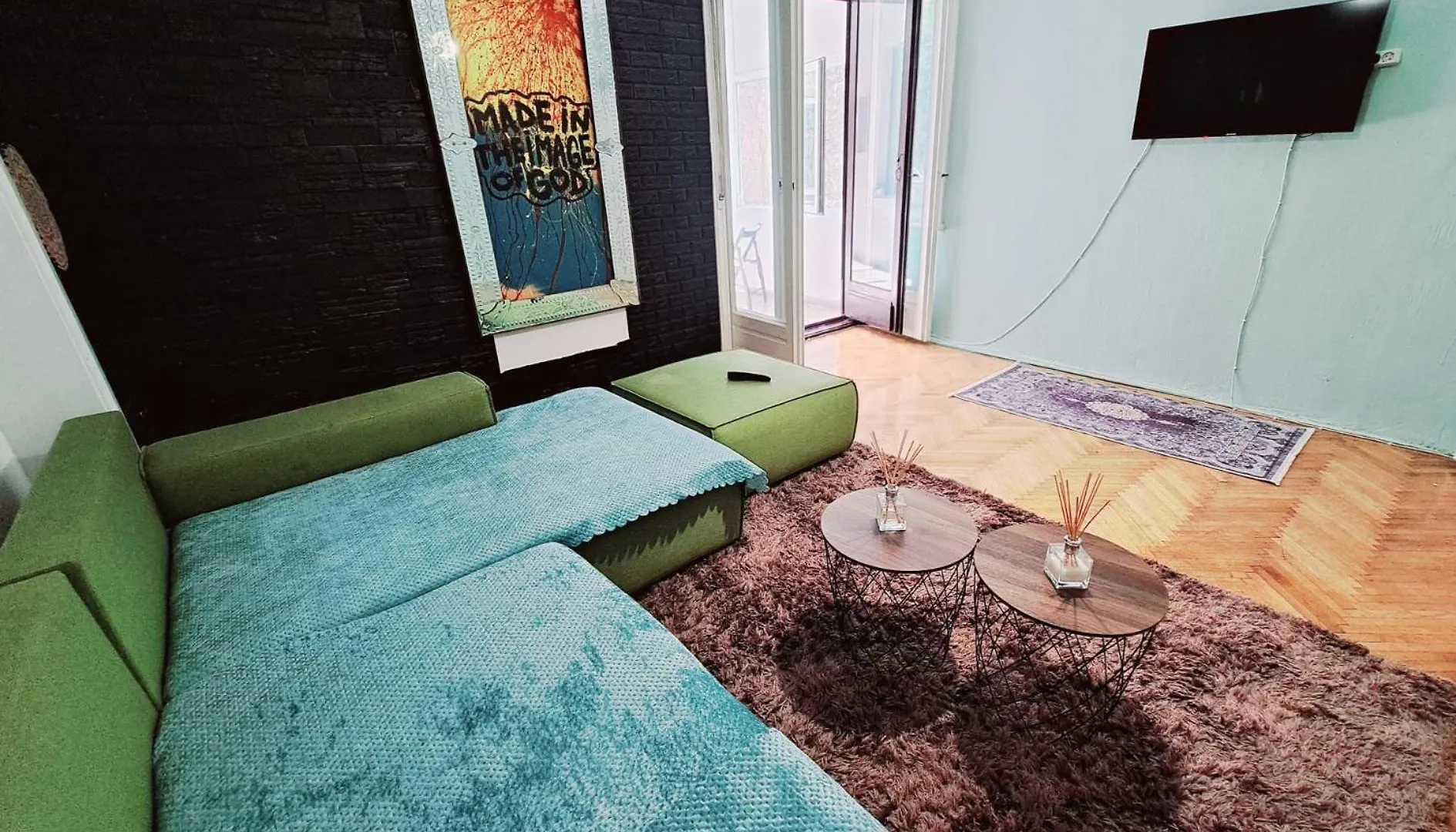 Elegant Central Flat 2Br Bucharest 0*,  Romania