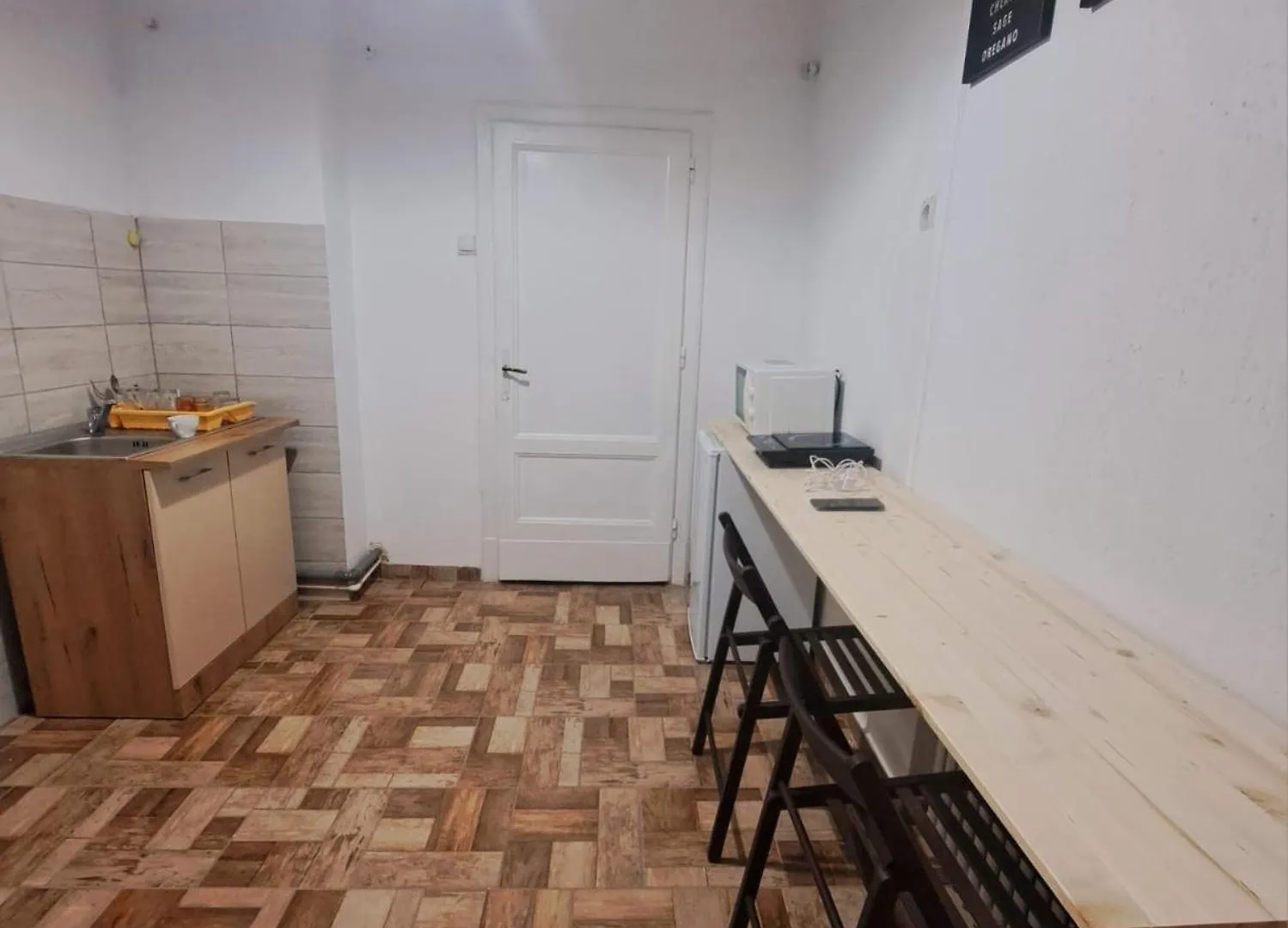 Elegant Central Flat 2Br Bucharest 0*,  Romania